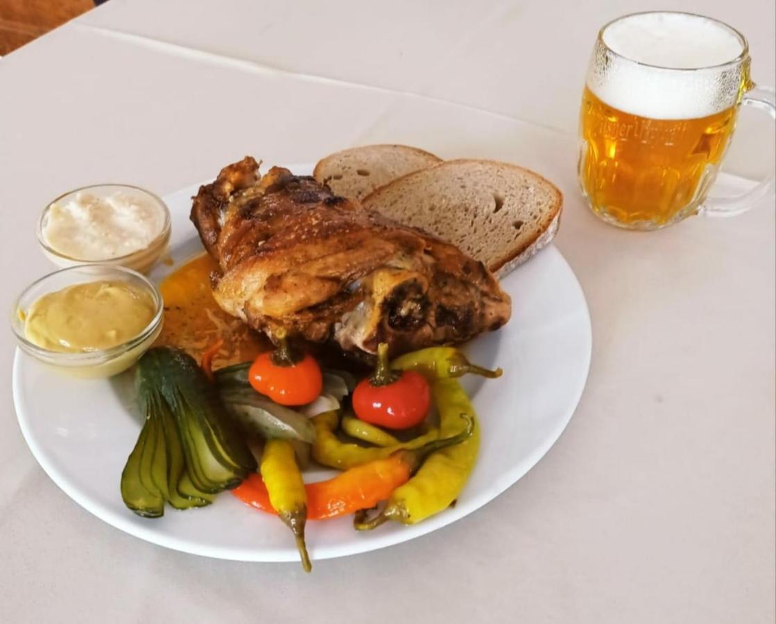 Hotel Pansky Dum Blovice Экстерьер фото