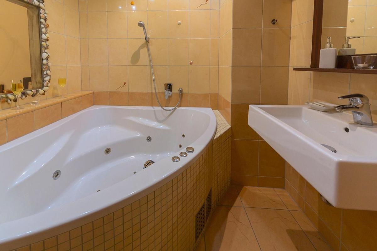 Hotel Pansky Dum Blovice Экстерьер фото